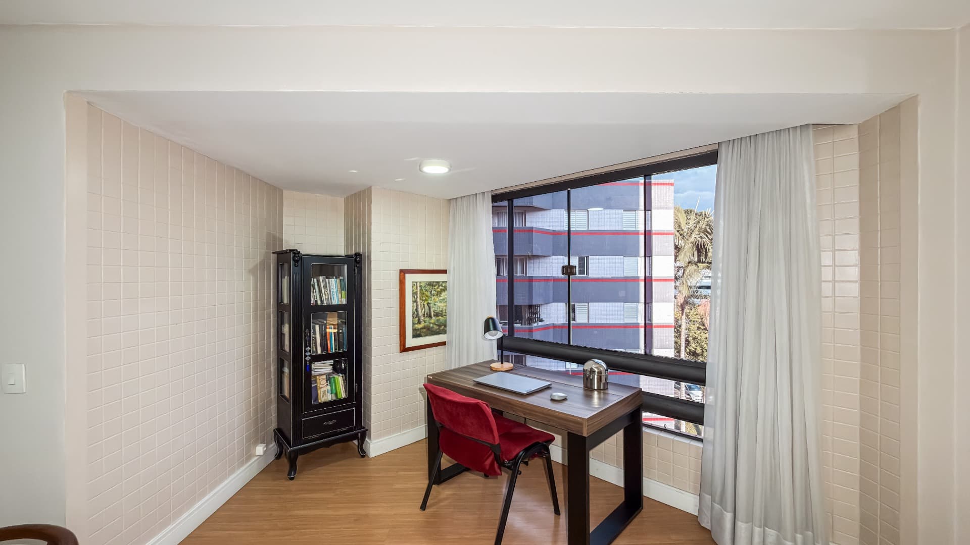 APARTAMENTO 2 QUARTOS 2 VAGAS NO ÁGUA VERDE (3 / 23)